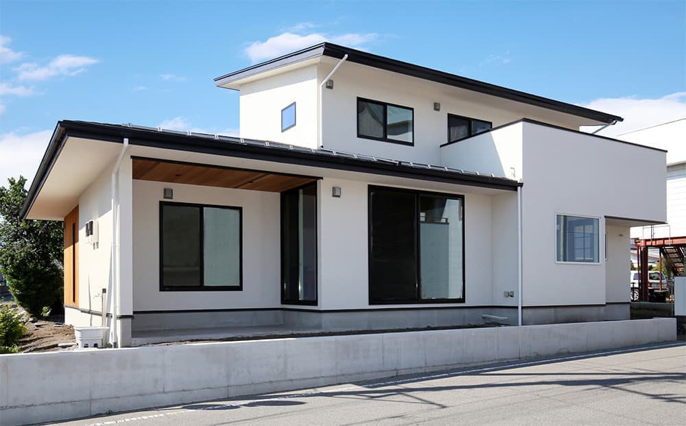 軒の深い和モダンな家 群馬 高崎 前橋の注文住宅 関工務所 軒の深い和モダンな家 群馬 高崎 前橋の注文住宅 関工務所
