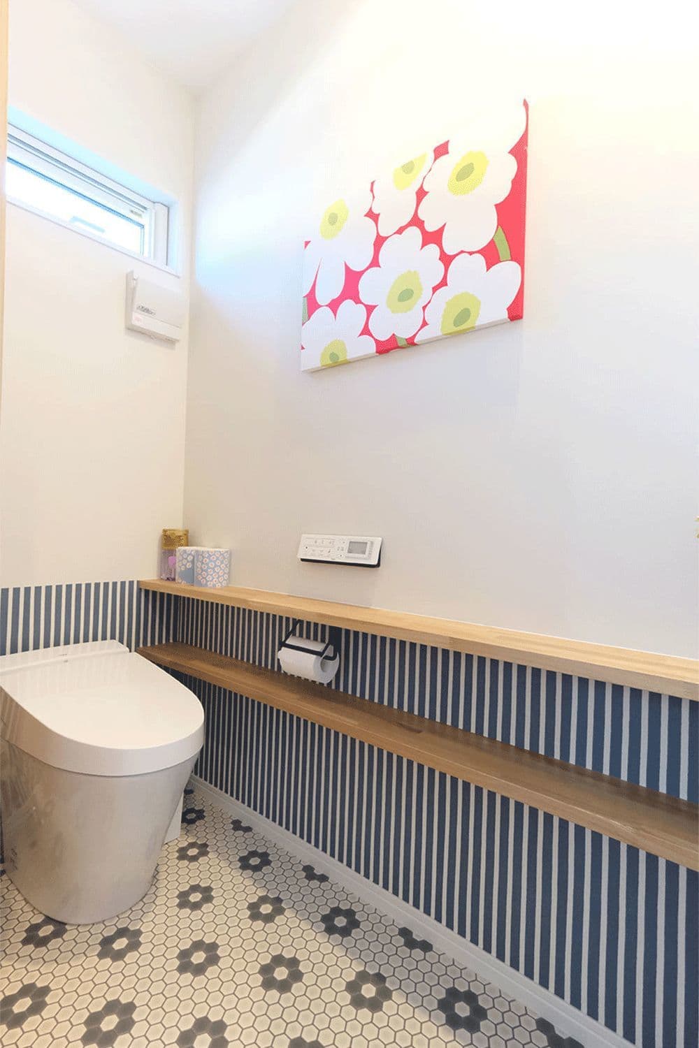 北米スタイルのガレージがある家