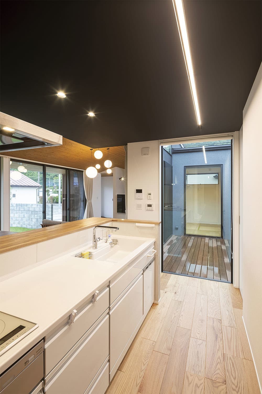 二層のスキップフロアのある 平屋の家