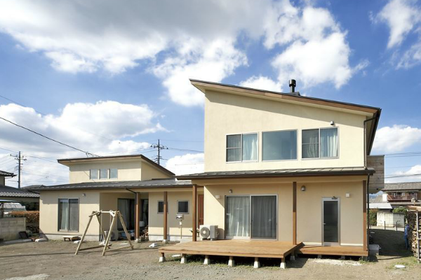 ツナガリに配慮した2世帯住宅