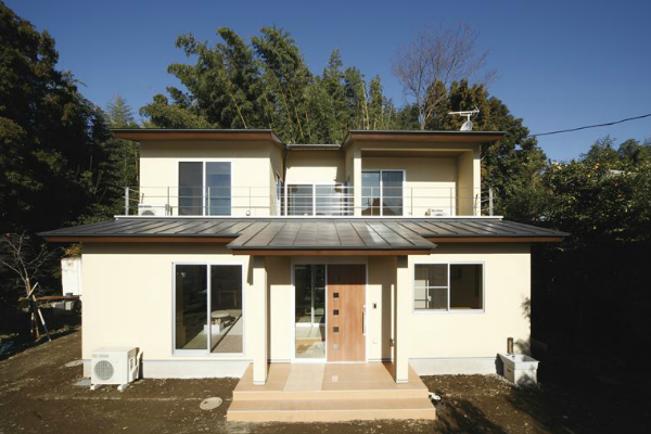 2階建で中庭がある家