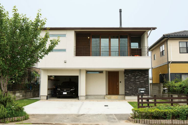 スッキップフロアとビルトインガレージの家