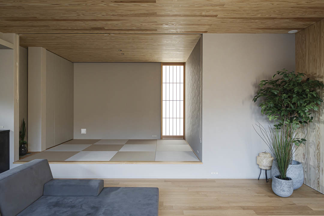 リビングに隣接した小上がりの和室