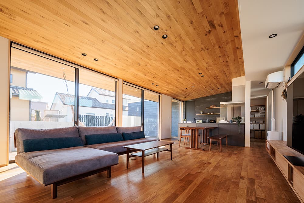 ウチとソトがつながる平屋の家