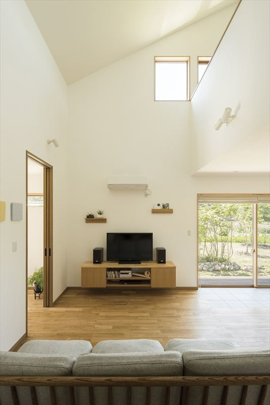 パッシブデザインを考慮した大屋根の家