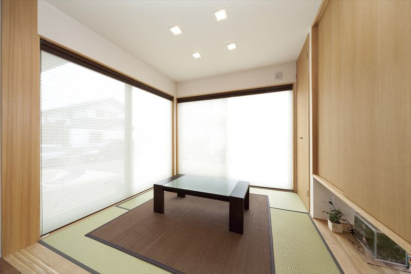 木のぬくもりを感じるモダンな家