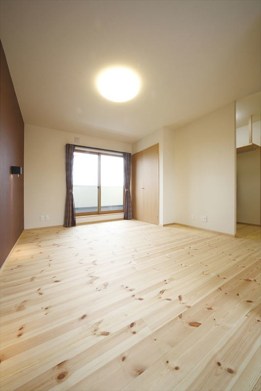 寝室の横にはファミリークローク