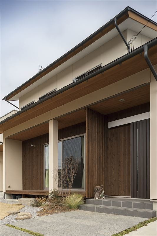 人・風・光の動線に配慮した寛ぎの家