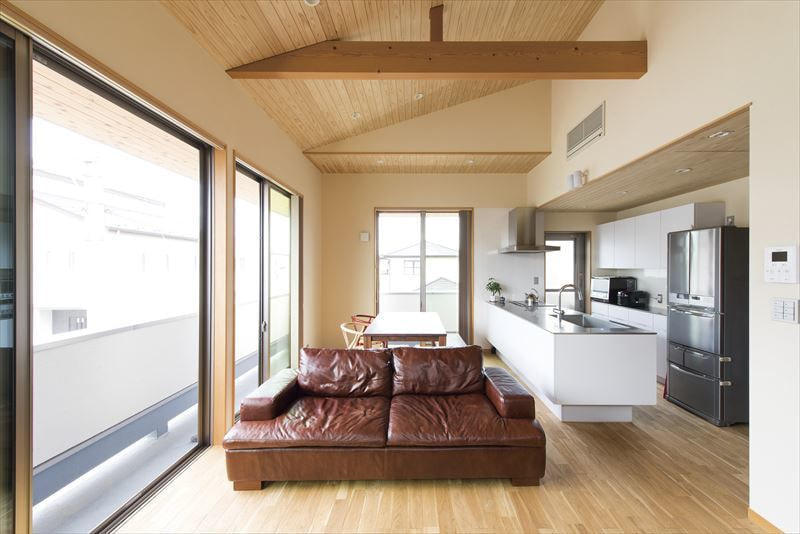 2階にある明るいLDK