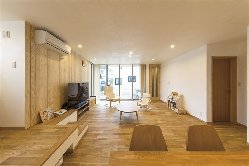 プライベートな中庭のある家