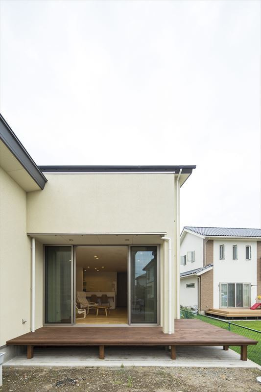 プライベートな中庭のある家