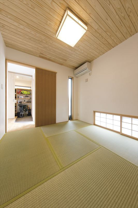 プライベートな中庭のある家