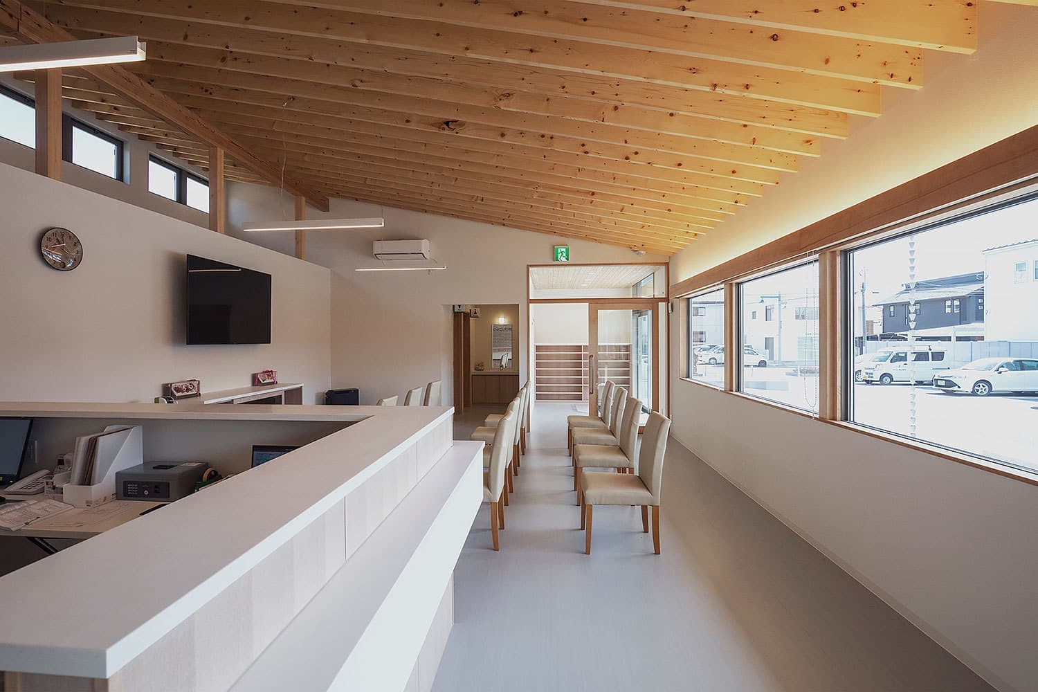 クリニック内観・待合室