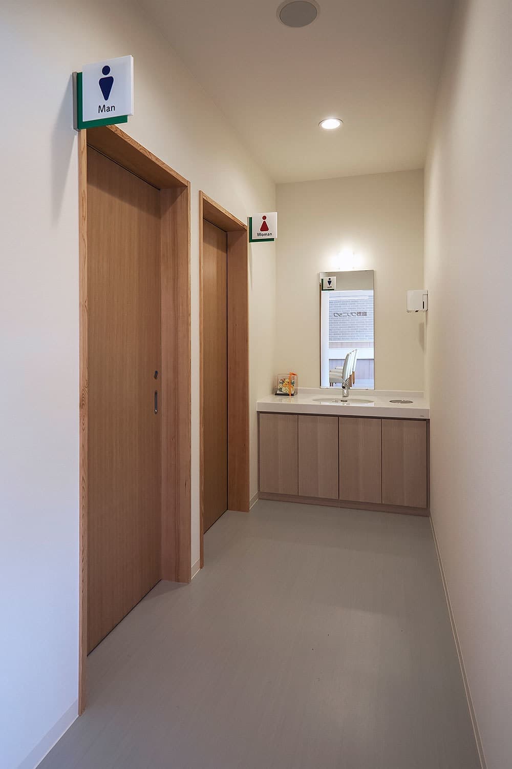 クリニック内観・通路